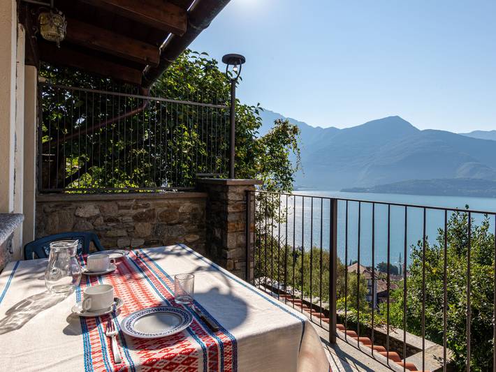 Ferienwohnung für 2 Personen, mit Garten und Balkon sowie Seeblick in Italien - 2