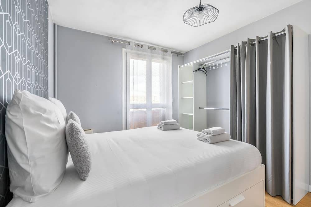 Ganze Wohnung, Private parking, Office with screen, Near Paris & La Défense | 74m2 in Asnières-sur-Seine, Hauts-de-Seine