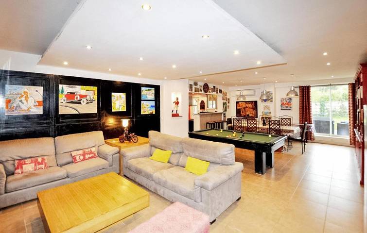 Location de vacances pour 14 personnes, avec terrasse et piscine, animaux acceptés dans Le Fraysse - 3