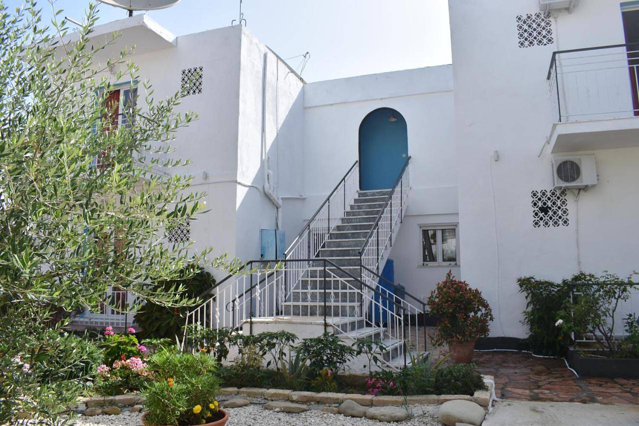 Kokkinia Gardens in Kavos, Corfou