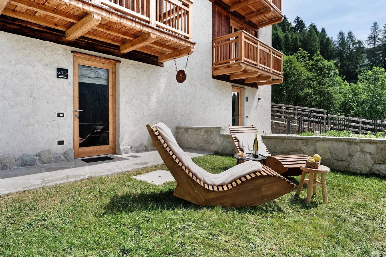 Geheel appartement, Alpenchalet “La Casa di Larice” met privétuin – Val di Rabbi in Piazzola, Rabbi