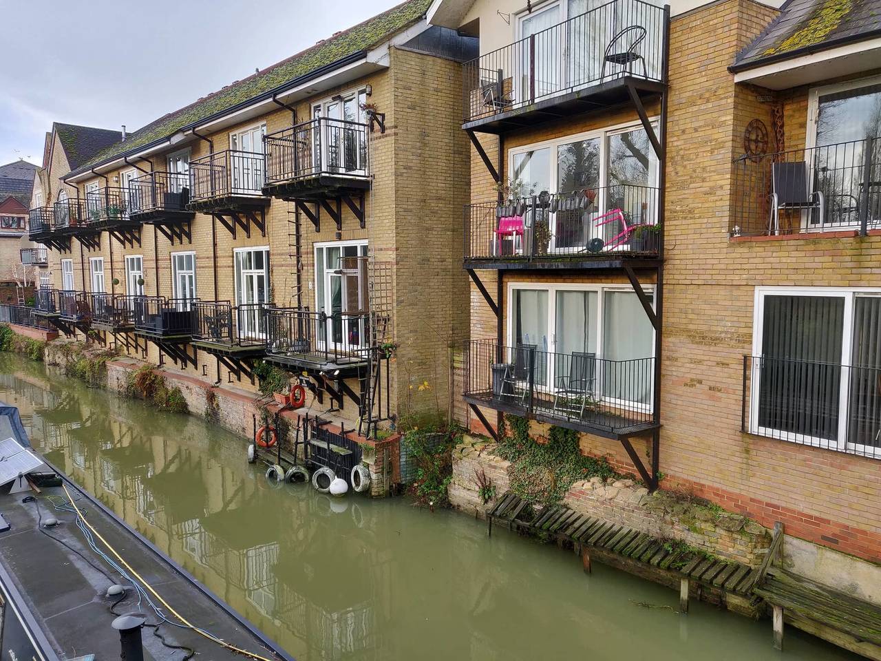 Entire apartment, Marina View Duplex Apt 2 Br Parking St Neots Town Centre in St Neots, Cambridgeshire