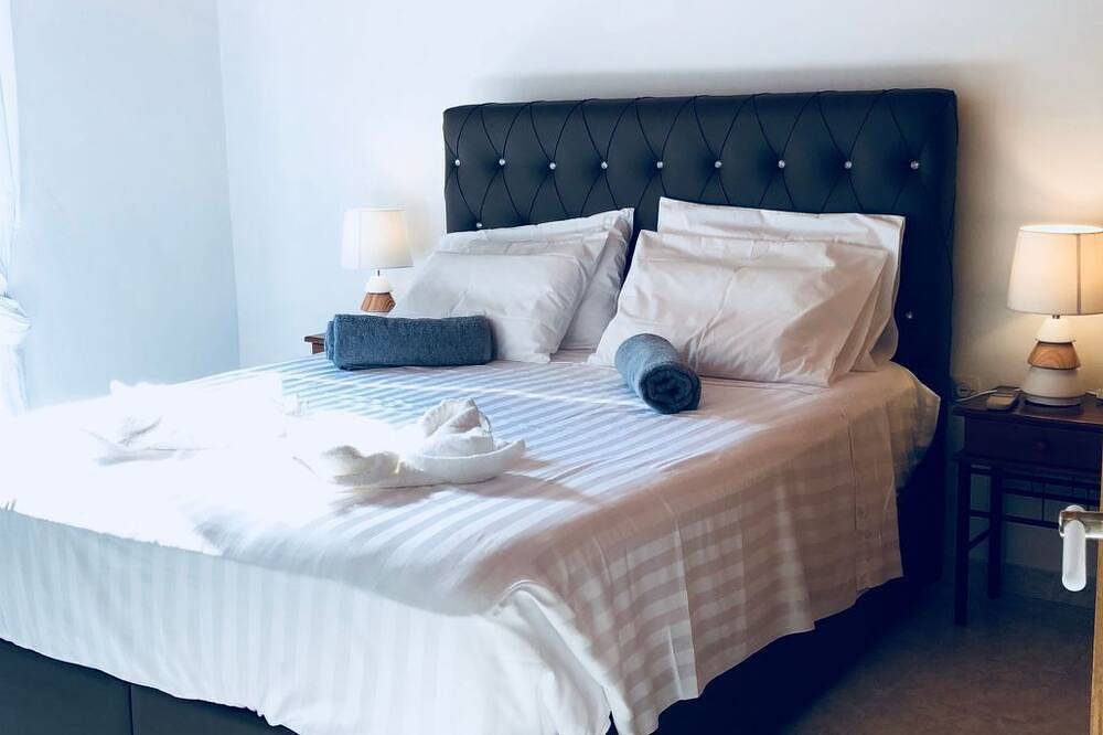 Mit Privatpool für 6 Personen ca. 105 m² in Faliraki, Ägäis (Rhodos) in Faliraki Beach, Faliraki