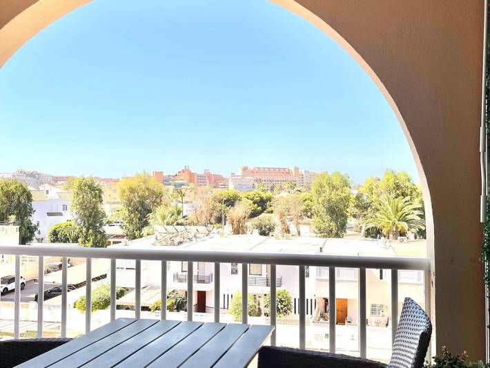 Apartamento entero, Beautiful apartment in Roquetas de Mar with shared pool in Buena Vista Roquetas de Mar, Roquetas de Mar