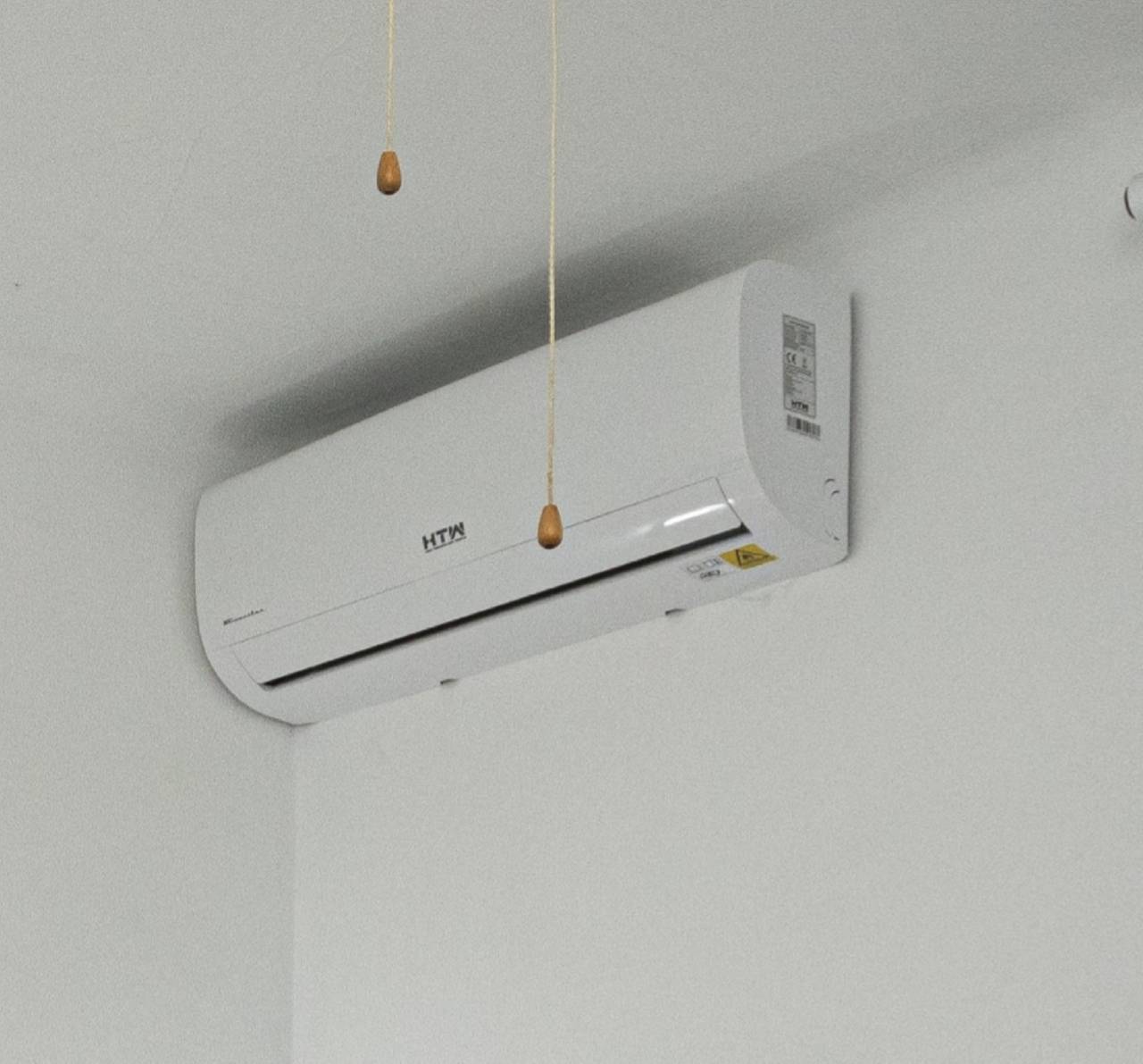 Modern Vakantiehuis "Casa Enriqueta" met Uitzicht op Zee, Tuin, Terrassen & Zwembad in Playa de Muro, Muro