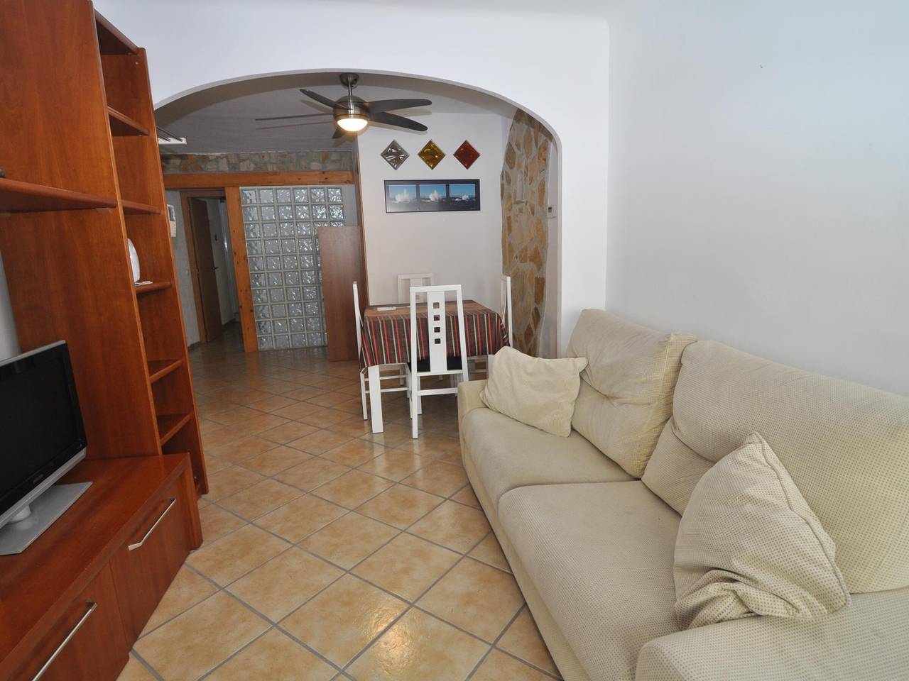 Modern House in Heart of L'Escala, 250m from Beach in l'Escala, Upper Empordà