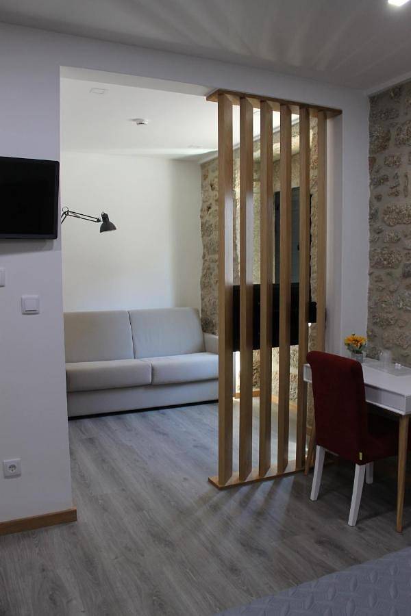 Alojamento Girassol - Guest House - Quarto com casa de banho privativa in Castelo Branco, Aldeias de Xisto