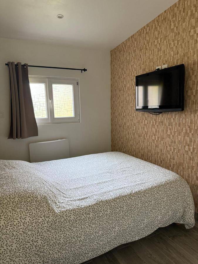 Gîte pour 2 personnes, avec jacuzzi et jardin à Faremoutiers