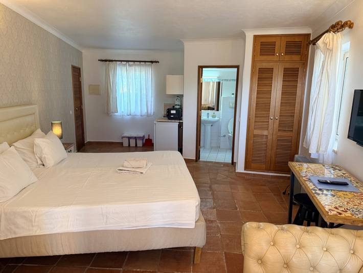 Casa rural para 2 personas, con Vistas al mar y Terraza además de Jardín y Piscina en Lagos - 2