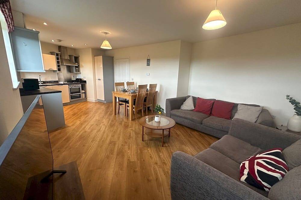 Entire apartment, A Stylish home away from home | Pass the Keys in Myland, Colchester