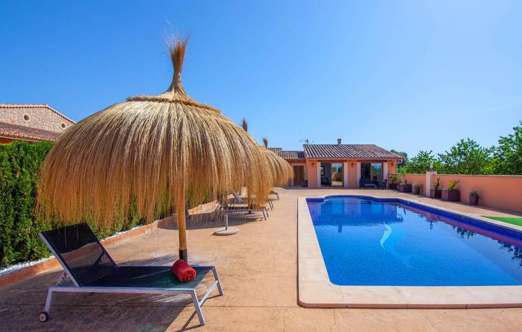 Moderno apartamento con piscina y barbacoa, a 2 km de Binissalem in Binisalem, Interior de Mallorca