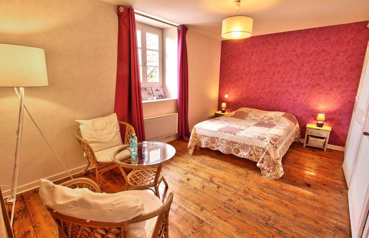 Location de vacances pour 2 personnes, avec jardin et piscine dans le Jura - 3