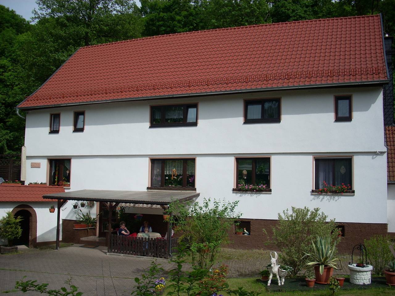 Ganze Ferienwohnung, Haus am Fischbach in Emsetal, Waltershausen