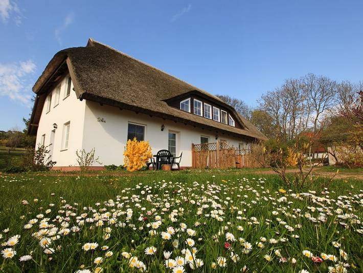 Ferienhaus für 2 Personen, mit Terrasse und Garten in Groß Zicker
