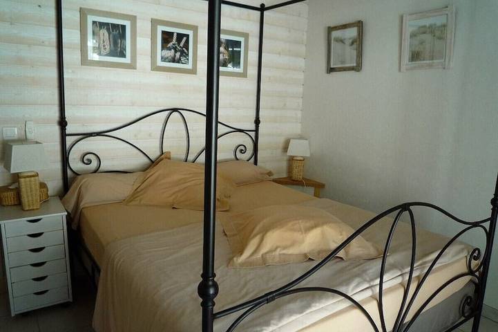 Location de vacances pour 8 personnes, avec terrasse et jardin dans Hourtin Plage - 2