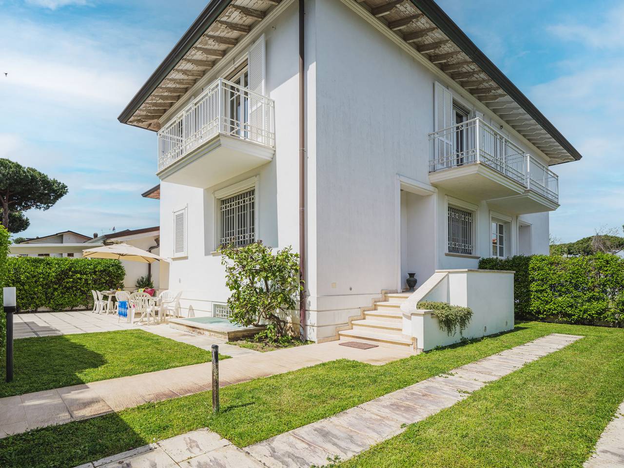 Villa Clara in Lido di Camaiore, Camaiore (Toscana)