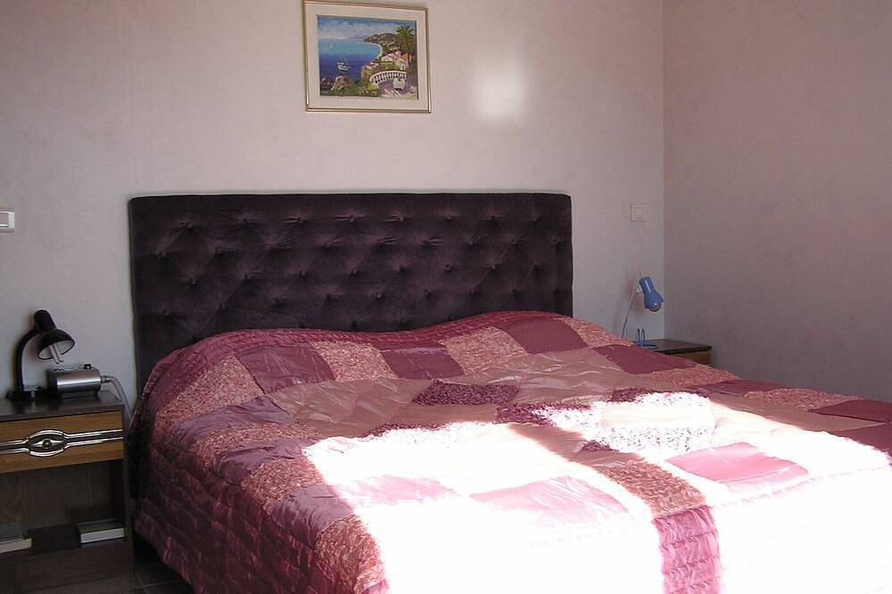 Ganze Wohnung, Apt N°2/35m² private solarium 16m². www.sejours-de-reves-cote-dazur.ovh/index.htm in Châteauneuf-Grasse, Mittelmeerküste (Frankreich)