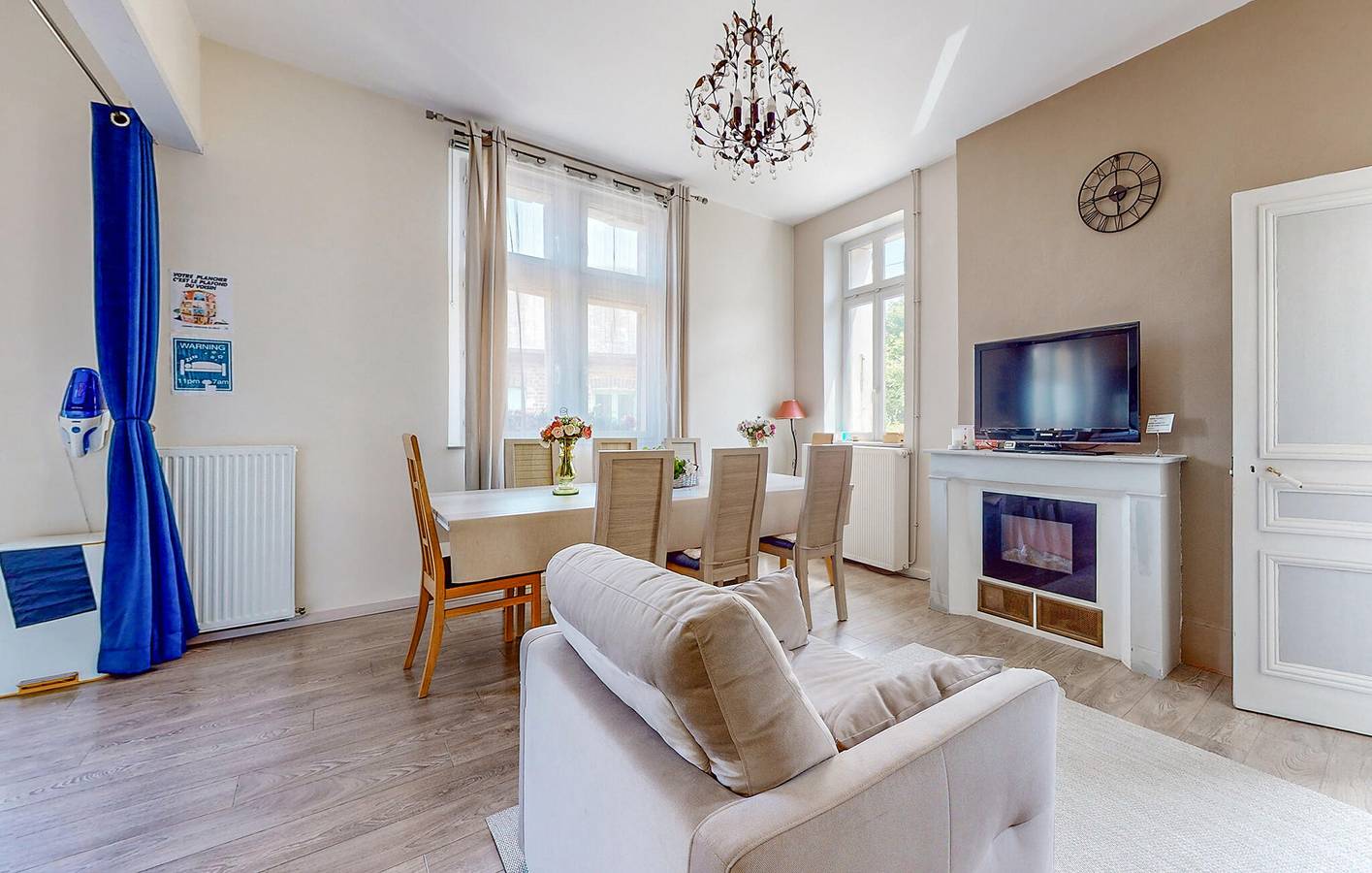 Appartement confortable avec vue sur la rivière, WiFi et parking in Arques-la-Bataille, Région de Dieppe