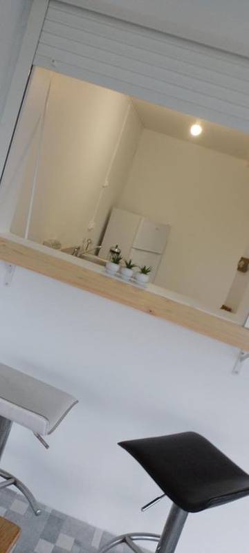 Gîte pour 3 personnes, avec balcon ainsi que piscine et jacuzzi à Le Lorrain (Martinique)
