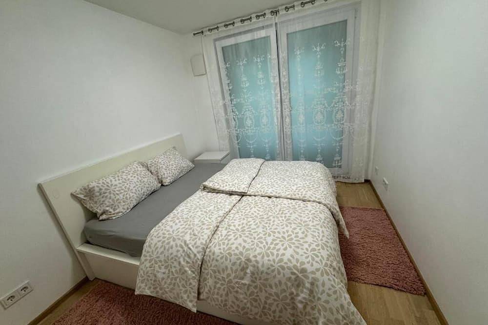 Ganze Wohnung, Moderne Gartenwohnung nahe Messe und Flughafen München in Poing, Oberbayern