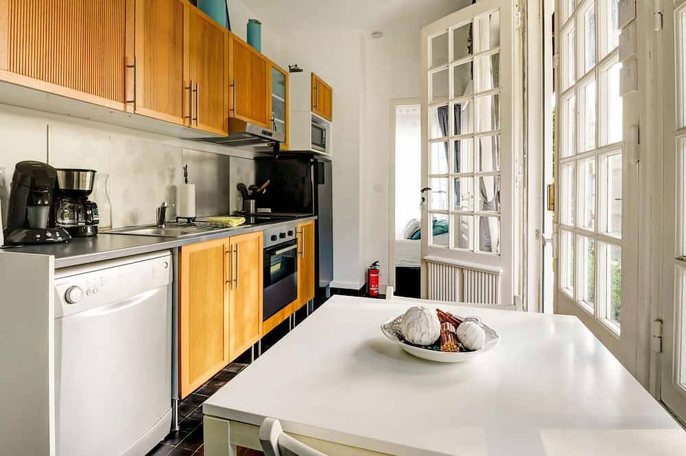 Entire apartment, Beautiful Apartment in Isigny-sur-Mer in Saint-Benoît-de-l'Aure, Bayeux region
