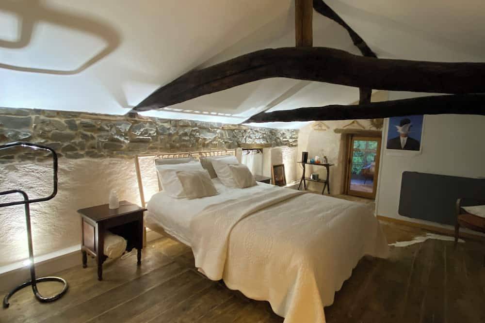 Chambre d'Hôtes en Beaujolais Vert. Ambiance Zen. idéal Couples in Valsonne, Région de Villefranche-sur-Saône