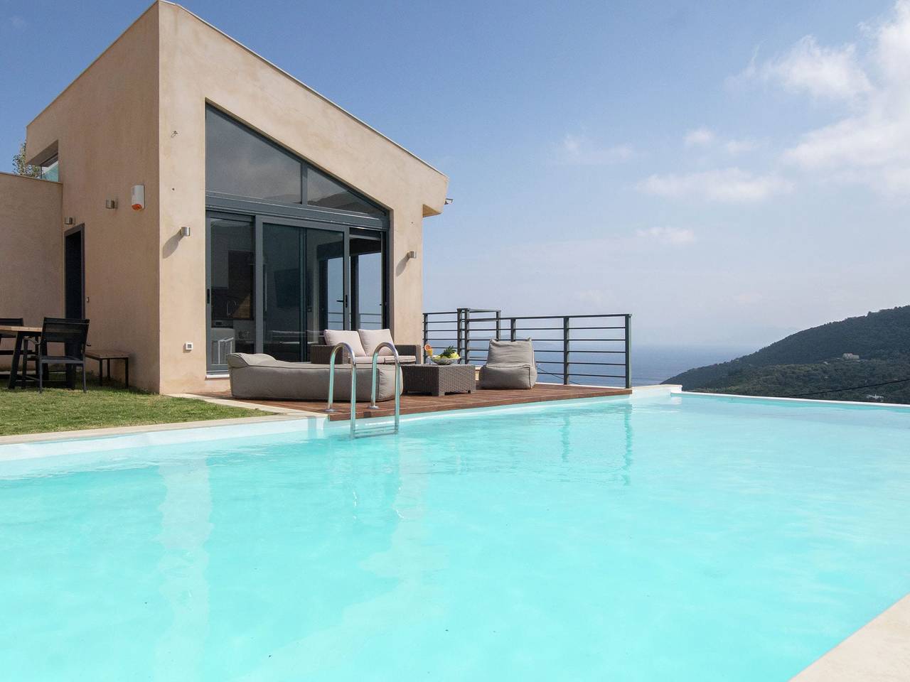 Villa con piscina en Sivota in Síbota (léucade), Grecia