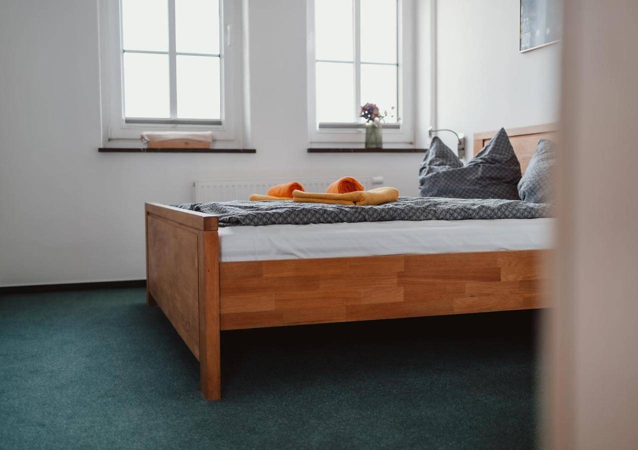 Ganze Wohnung, Pension und Ferienwohnung am Teich in Gräfenwarth, Schleiz