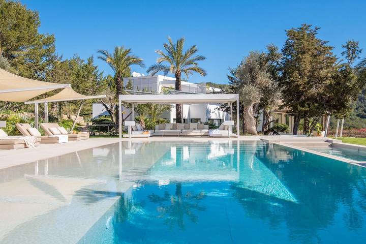 Villa für 10 Personen, mit Whirlpool und Garten auf Ibiza