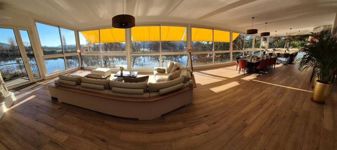 Location de vacances pour 10 personnes, avec vue sur le lac et vue ainsi que jardin et piscine dans Bellefont-La Rauze - 2