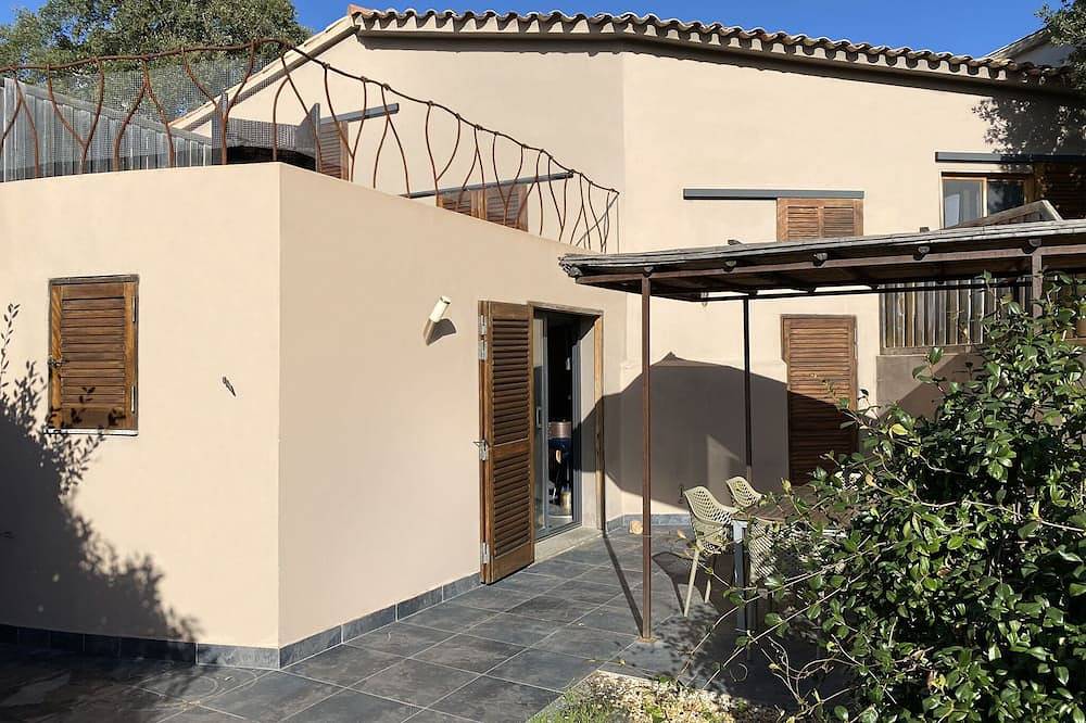 Casa de 3 dormitorios alzu con piscina climatizada in Porto Vecchio, Parc naturel régional de Corse