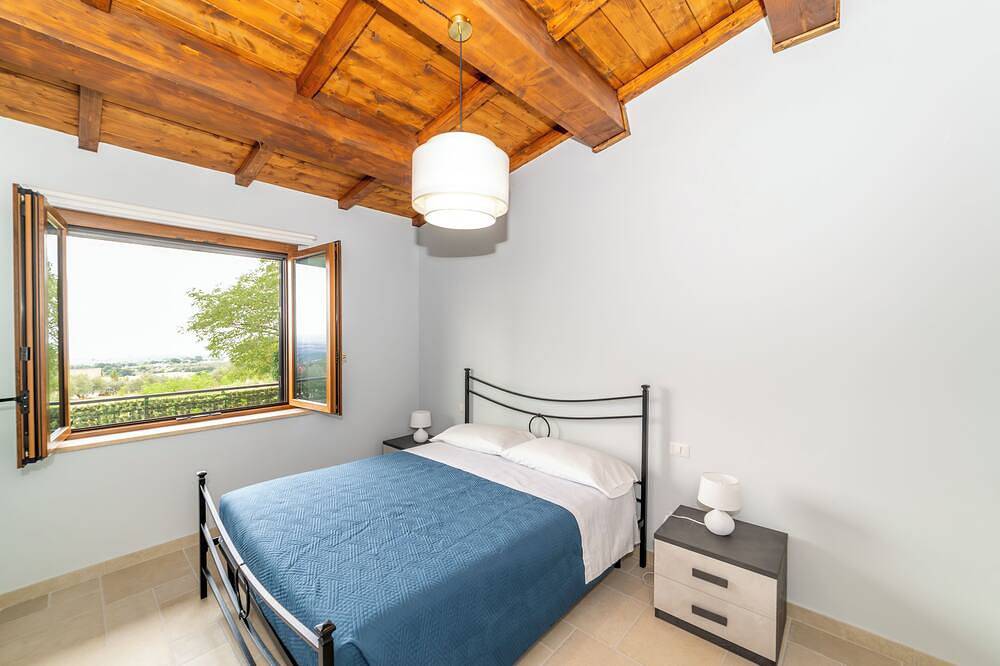 Tuscia from Up Here - West House Spectacular views of Montefiascone and Tuscia in Le Mosse, Provincia de Viterbo