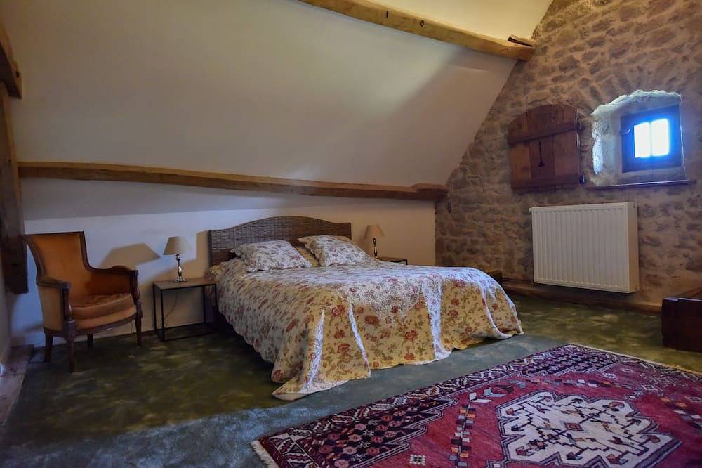 Logis indépendant dans une enceinte médiévale in La Villetelle, Région d'Aubussargues