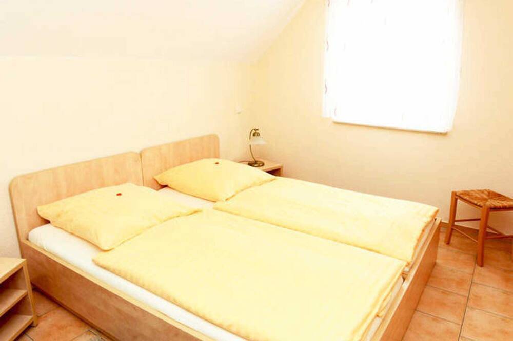 Ganze Wohnung, Ferienwohnung 1 - 55 qm (2-4 Personen), Balkon - Weichaer Hof Fbs Sonja Fritsch in Weißenberg, Oberlausitz Niederschlesien