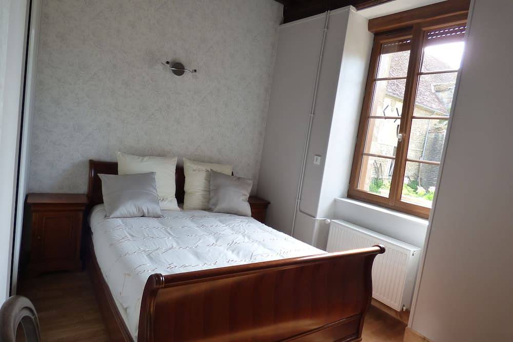 Gîte Tout confort au calme de 2 à 8 places Bourgogne côte d'or Auxois Morvan in Meilly-sur-Rouvres, Région de Beaune