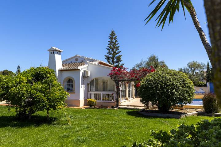 Chalet para 6 personas, con Terraza y Jardín en Marina Alta
