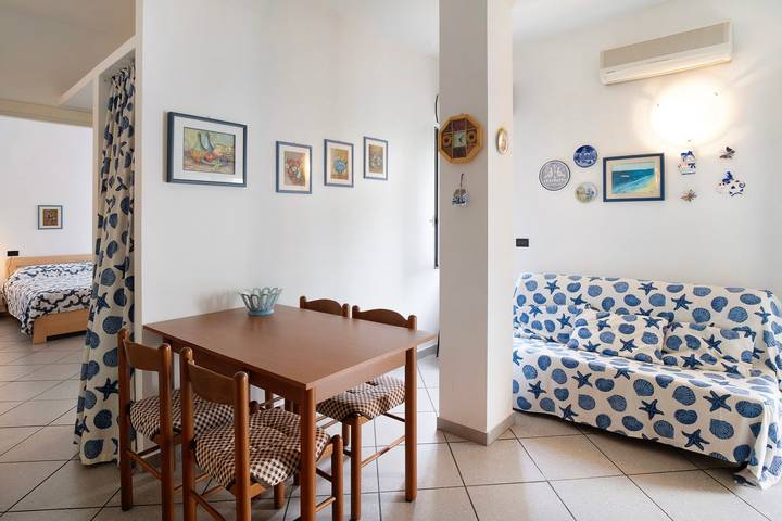 Geheel appartement, Appartement 'Mirafiori' met Airconditioning in Alassio, Riviera di Ponente