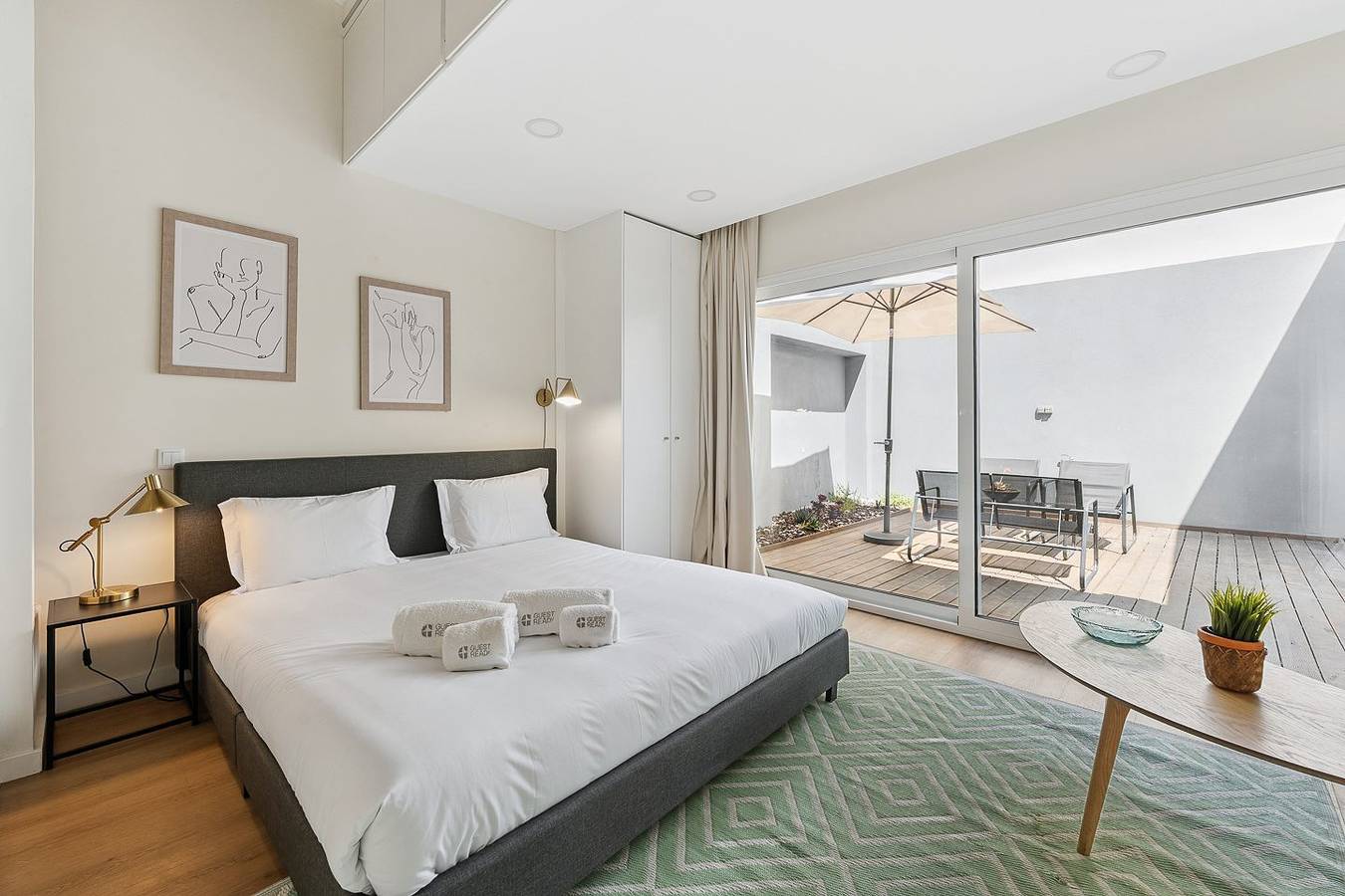 Ganze Wohnung, Ferienwohnung für 2 Personen mit Terrasse in Cedofeita, Porto