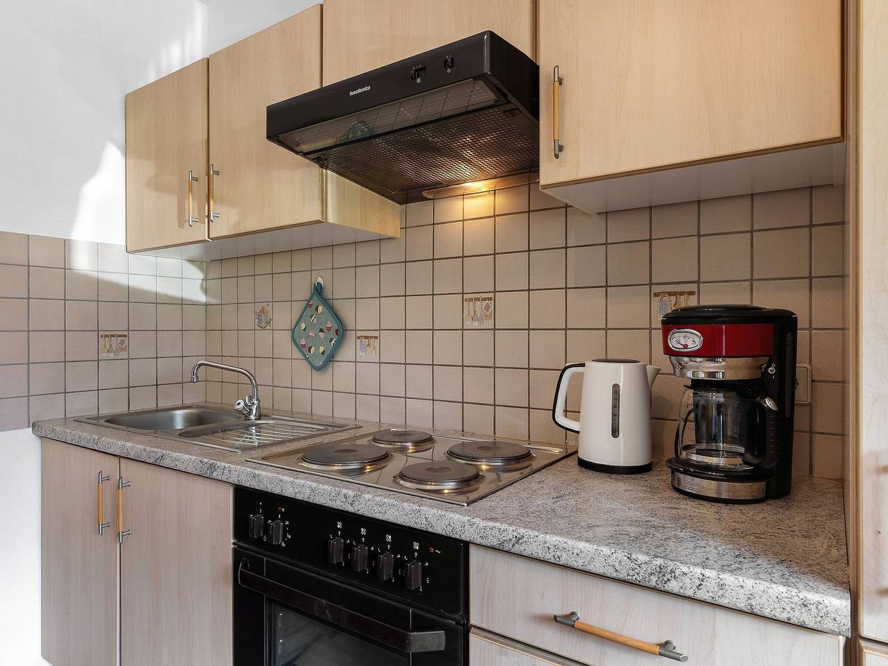 Ganze Wohnung, Ferienwohnung 'Rösschen' mit Gemeinschaftsgarten und Wi-Fi in Schonach, Südschwarzwald