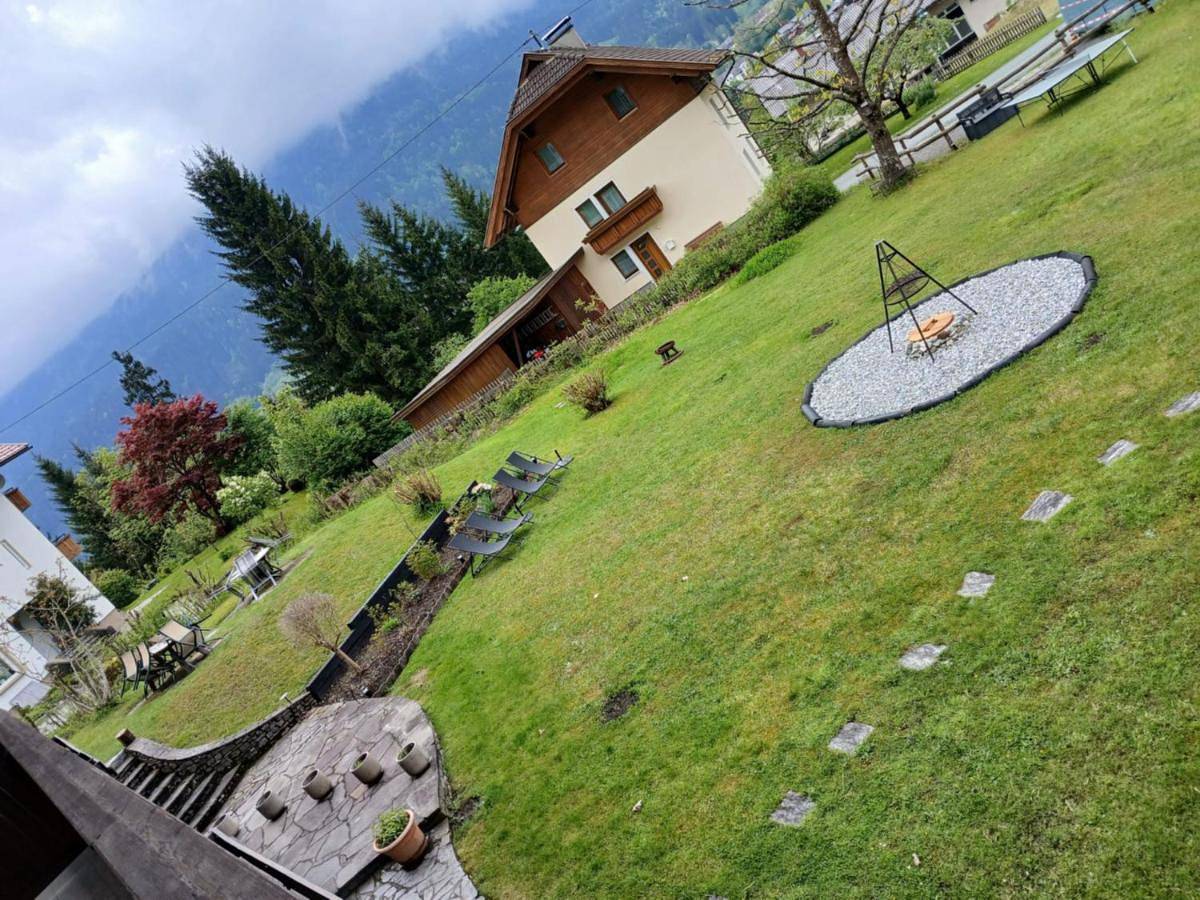 Pension & Apartments Weissbriach in Gailtaler Alpen, Gitschtal