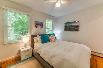 Vacation Home for 10 Guests in Springs, North Fork, Picture 2