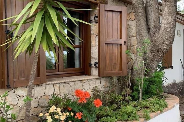 Villa für 4 Personen, mit Balkon