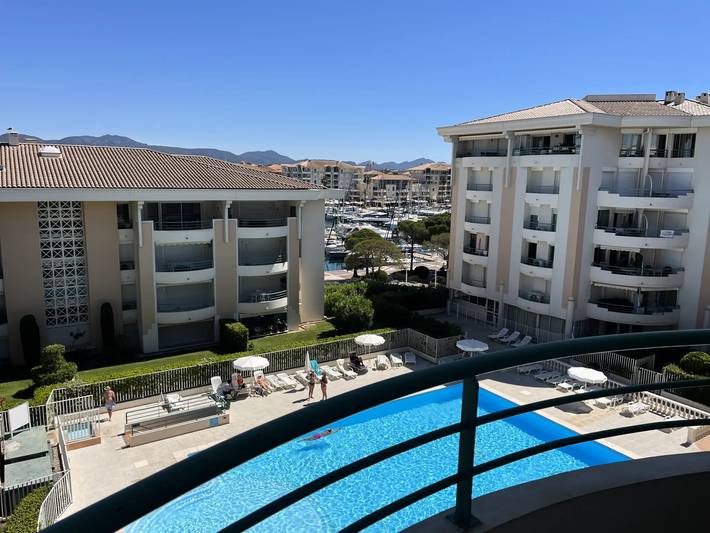 Appartement de vacances pour 4 personnes, avec Balcon et Piscine