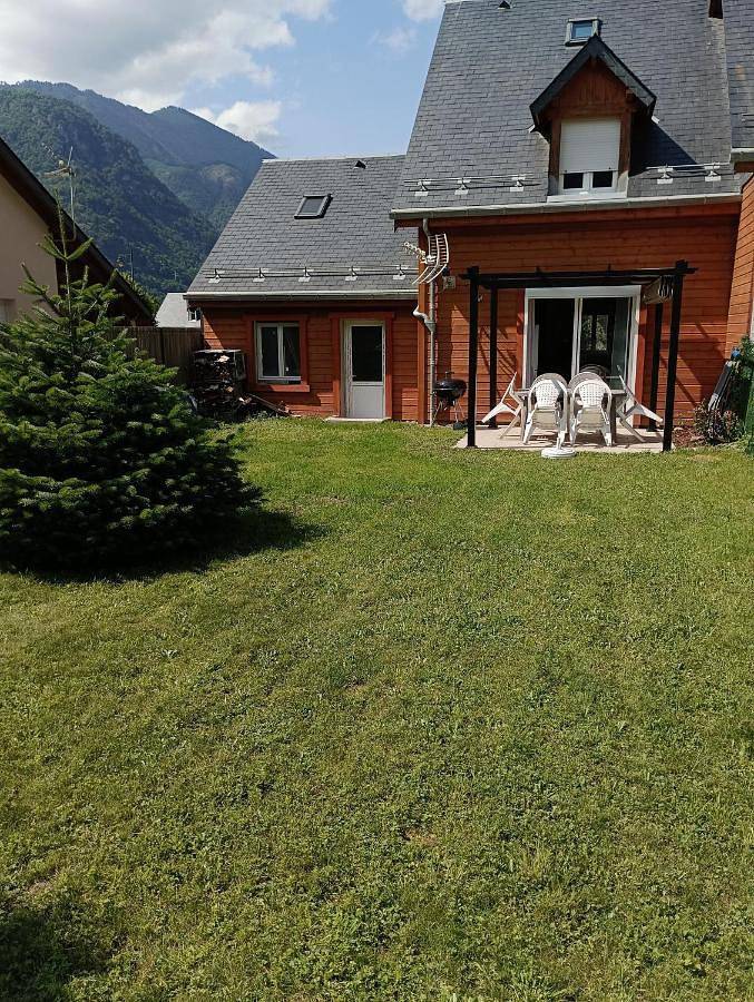 Gîte pour 6 personnes, avec Terrasse et Vue à Saint-Mamet - 4