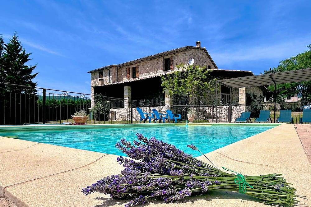 Authentique mas provençal 5 chambres avec piscine privée idéal familles in L'Hospitalet, Région de Forcalquier