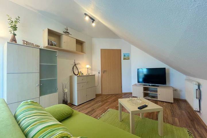 Ferienwohnung für 2 Personen, mit Whirlpool und Terrasse sowie Garten - 1