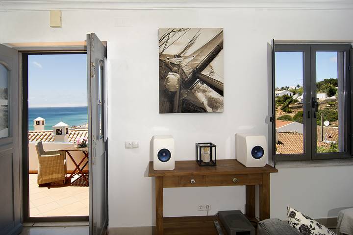 Ferienwohnung für 2 Personen, mit Meerblick und Terrasse in Salema - 3