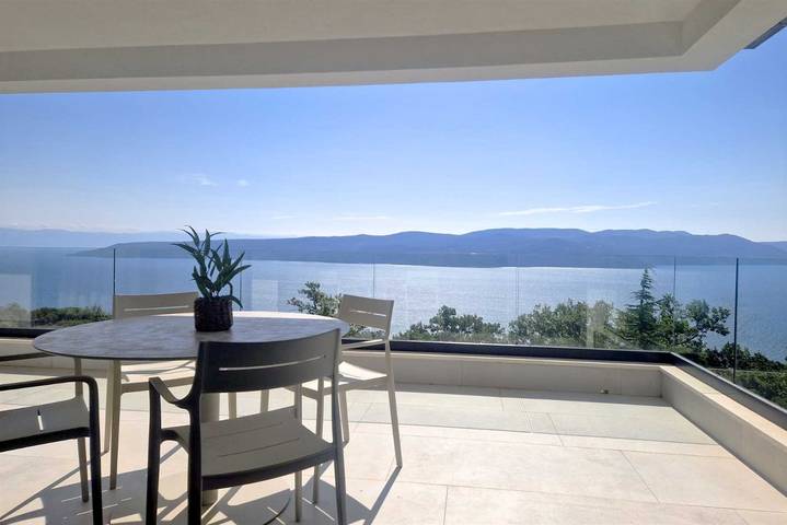 Ferienhaus für 12 Personen, mit Garten und Pool, kinderfreundlich