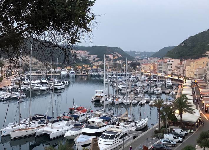 Appartement entier, Appartement cosy à Bonifacio avec vue sur la mer - 45 m² in Bonifacio, Arrondissement de Sartène