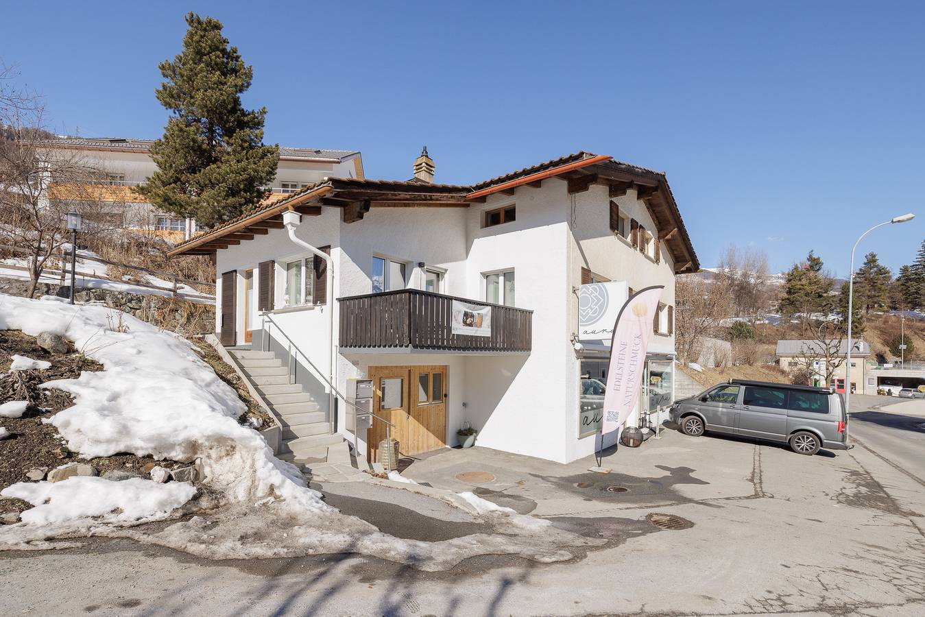 Entire apartment, Bergjuwel Aura - Charming holiday flat with a warm atmosphere and quality facilities in Scuol, Lower Engadine
